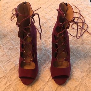 Gorgeous maroon suede-like lace up heels